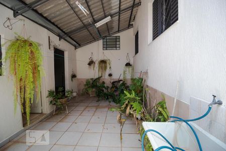 Casa à venda com 160m², 3 quartos e sem vaga Casa à venda com 160m², 3 quartos e sem vagaQuintal