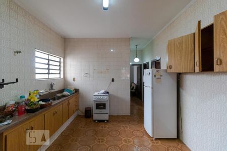 Casa à venda com 160m², 3 quartos e sem vaga Casa à venda com 160m², 3 quartos e sem vagaCozinha