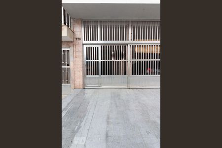 Casa para alugar com 300m², 6 quartos e 3 vagas Casa para alugar com 300m², 6 quartos e 3 vagasFachada