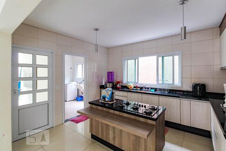 Casa à venda com 316m², 3 quartos e 6 vagas Casa à venda com 316m², 3 quartos e 6 vagasCozinha