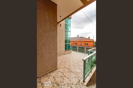 Casa à venda com 316m², 3 quartos e 6 vagas Casa à venda com 316m², 3 quartos e 6 vagasVaranda