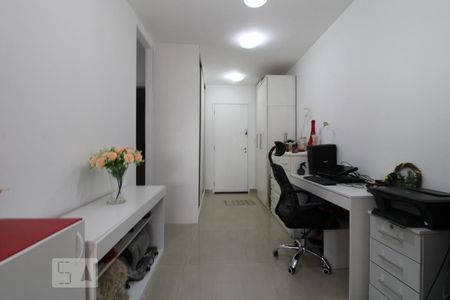 Apartamento à venda com 58m², 2 quartos e 1 vagaCorredor
