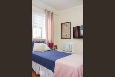 Casa à venda com 242m², 5 quartos e 2 vagasQuarto 03 (2º Piso)