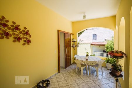 Casa à venda com 400m², 4 quartos e 5 vagasVaranda externa