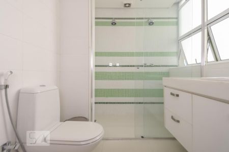 Apartamento para alugar com 175m², 2 quartos e sem vaga Apartamento para alugar com 175m², 2 quartos e sem vagaBanheiro do Quarto 2