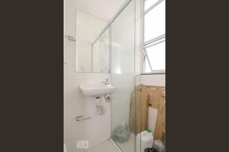 Apartamento para alugar com 175m², 2 quartos e sem vaga Apartamento para alugar com 175m², 2 quartos e sem vagaBanheiro de Serviço