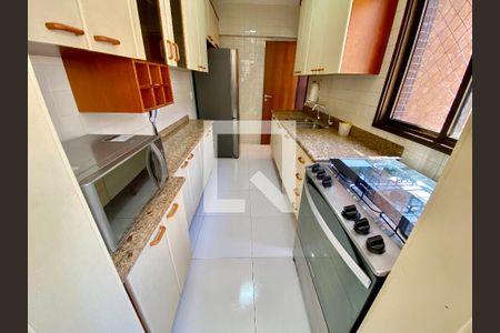 Apartamento para alugar com 168m², 3 quartos e 2 vagas Apartamento para alugar com 168m², 3 quartos e 2 vagasCozinha