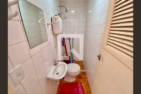 Apartamento para alugar com 168m², 3 quartos e 2 vagas Apartamento para alugar com 168m², 3 quartos e 2 vagasBanheiro de serviço
