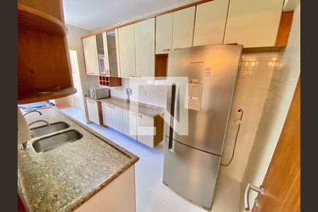 Apartamento para alugar com 168m², 3 quartos e 2 vagas Apartamento para alugar com 168m², 3 quartos e 2 vagasCozinha