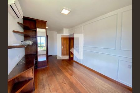 Apartamento para alugar com 168m², 3 quartos e 2 vagas Apartamento para alugar com 168m², 3 quartos e 2 vagasSuíte