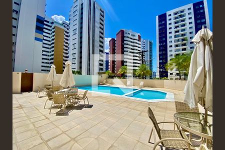 Apartamento para alugar com 168m², 3 quartos e 2 vagas Apartamento para alugar com 168m², 3 quartos e 2 vagasÁrea comum - Piscina