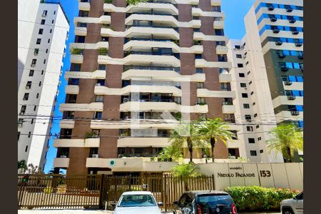 Apartamento para alugar com 168m², 3 quartos e 2 vagas Apartamento para alugar com 168m², 3 quartos e 2 vagasFachada