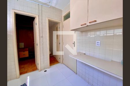 Apartamento para alugar com 168m², 3 quartos e 2 vagas Apartamento para alugar com 168m², 3 quartos e 2 vagasÁrea de Serviço