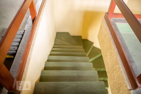 Casa à venda com 413m², 4 quartos e 5 vagasEscada