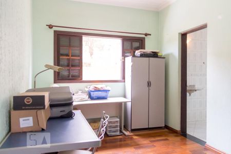 Casa à venda com 413m², 4 quartos e 5 vagasQuarto 2