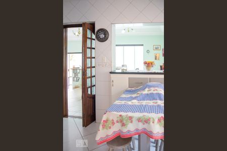 Casa à venda com 413m², 4 quartos e 5 vagasCozinha