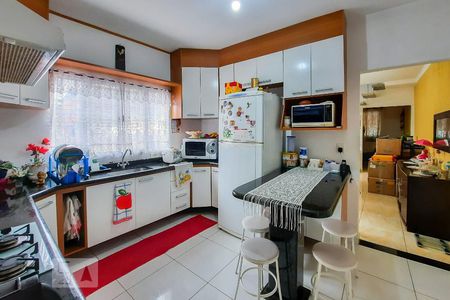 Casa à venda com 240m², 5 quartos e 2 vagas Casa à venda com 240m², 5 quartos e 2 vagasCozinha 1