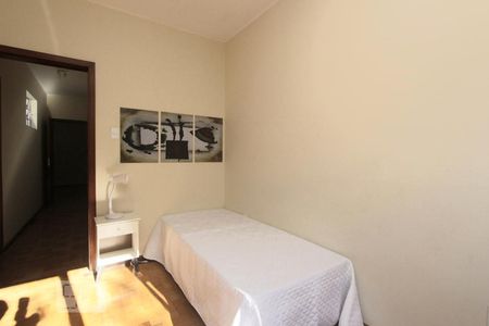 QUARTO 1 de apartamento para alugar com 2 quartos, 78m² em Rio Branco, Porto Alegre