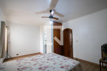 Casa à venda com 210m², 3 quartos e 1 vagaSuíte