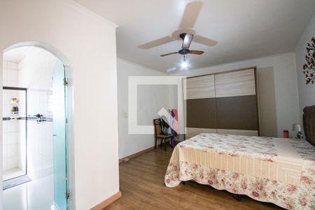 Casa à venda com 210m², 3 quartos e 1 vagaSuíte