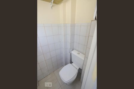 Apartamento à venda com 90m², 2 quartos e sem vaga Apartamento à venda com 90m², 2 quartos e sem vagaBanheiro