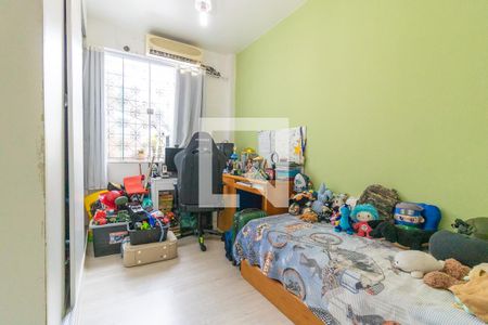 Casa à venda com 368m², 4 quartos e 2 vagas Casa à venda com 368m², 4 quartos e 2 vagasQuarto 3