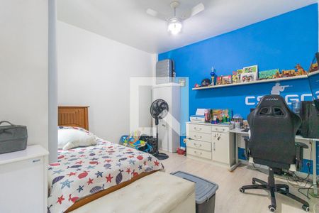 Casa à venda com 368m², 4 quartos e 2 vagas Casa à venda com 368m², 4 quartos e 2 vagasQuarto 2