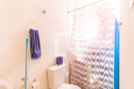 Casa à venda com 368m², 4 quartos e 2 vagas Casa à venda com 368m², 4 quartos e 2 vagasBanheiro 2