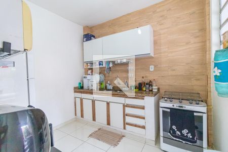 Casa à venda com 368m², 4 quartos e 2 vagas Casa à venda com 368m², 4 quartos e 2 vagasCozinha 2