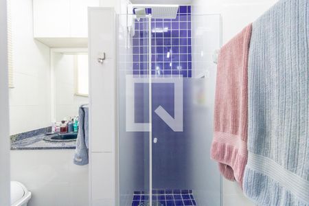 Casa à venda com 368m², 4 quartos e 2 vagas Casa à venda com 368m², 4 quartos e 2 vagasBanheiro da Suíte 1