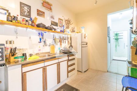 Casa à venda com 368m², 4 quartos e 2 vagas Casa à venda com 368m², 4 quartos e 2 vagasCozinha 1