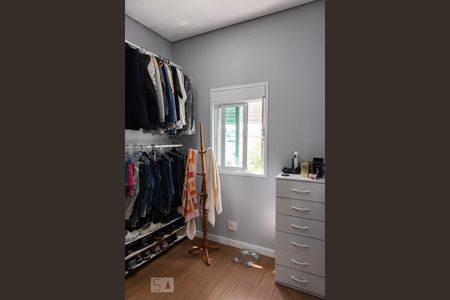 Casa à venda com 350m², 5 quartos e 3 vagas Casa à venda com 350m², 5 quartos e 3 vagasCloset da suíte 1