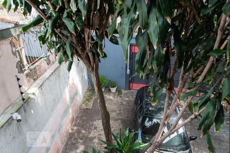 Casa à venda com 350m², 5 quartos e 3 vagas Casa à venda com 350m², 5 quartos e 3 vagasVista da suíte 4