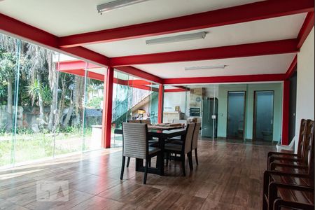 Casa à venda com 350m², 5 quartos e 3 vagas Casa à venda com 350m², 5 quartos e 3 vagasSalão de festas