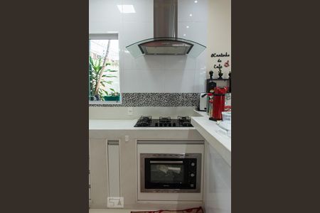 Casa à venda com 350m², 5 quartos e 3 vagas Casa à venda com 350m², 5 quartos e 3 vagasCozinha