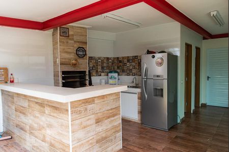 Casa à venda com 350m², 5 quartos e 3 vagas Casa à venda com 350m², 5 quartos e 3 vagasChurrasqueira