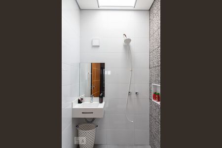 Casa à venda com 350m², 5 quartos e 3 vagas Casa à venda com 350m², 5 quartos e 3 vagasBanheiro da suíte 3