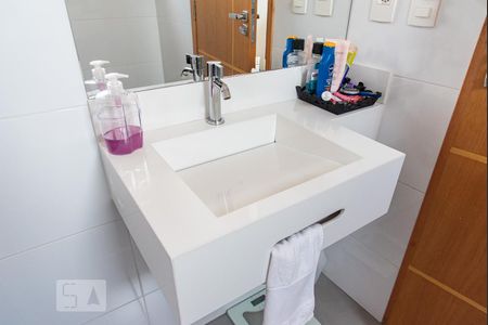 Casa à venda com 350m², 5 quartos e 3 vagas Casa à venda com 350m², 5 quartos e 3 vagasPia