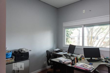 Casa à venda com 350m², 5 quartos e 3 vagas Casa à venda com 350m², 5 quartos e 3 vagasQuarto