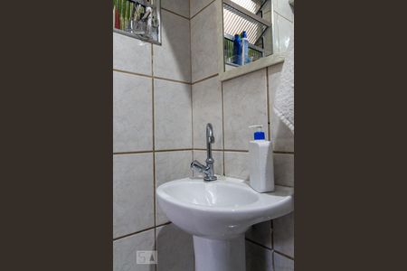 Casa à venda com 80m², 3 quartos e 1 vagaBanheiro de serviço