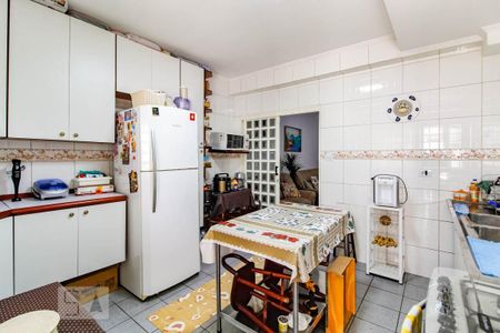 Casa à venda com 150m², 3 quartos e 1 vaga Casa à venda com 150m², 3 quartos e 1 vagaCozinha