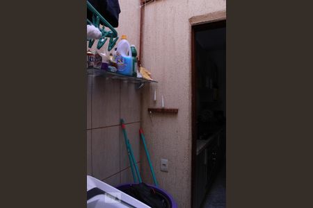 Casa à venda com 70m², 2 quartos e 1 vagaÁrea de Serviço