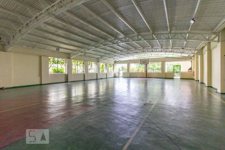 Apartamento à venda com 300m², 4 quartos e 2 vagas Apartamento à venda com 300m², 4 quartos e 2 vagasÁrea comum - Quadra