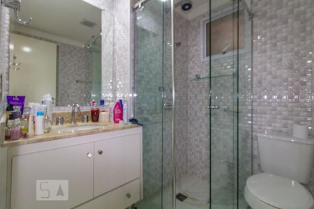 Apartamento à venda com 300m², 4 quartos e 2 vagas Apartamento à venda com 300m², 4 quartos e 2 vagasBanheiro Quarto 3 - Suíte