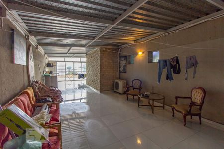 Apartamento à venda com 300m², 4 quartos e 2 vagas Apartamento à venda com 300m², 4 quartos e 2 vagasVaranda