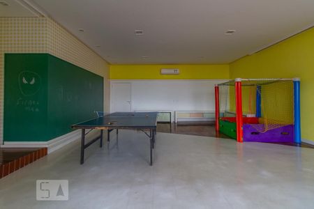 Apartamento à venda com 300m², 4 quartos e 2 vagas Apartamento à venda com 300m², 4 quartos e 2 vagasÁrea Comum - Sala de Jogos