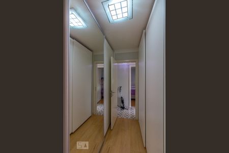 Apartamento à venda com 300m², 4 quartos e 2 vagas Apartamento à venda com 300m², 4 quartos e 2 vagasQuarto 4 - Suíte