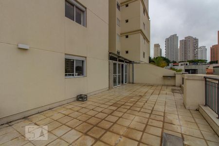 Apartamento à venda com 300m², 4 quartos e 2 vagas Apartamento à venda com 300m², 4 quartos e 2 vagasVaranda