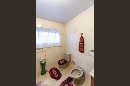 Casa à venda com 1000m², 3 quartos e 1 vaga Casa à venda com 1000m², 3 quartos e 1 vagaBanheiro do Quarto 1