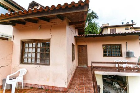 Casa à venda com 1000m², 3 quartos e 1 vaga Casa à venda com 1000m², 3 quartos e 1 vagaAnexo